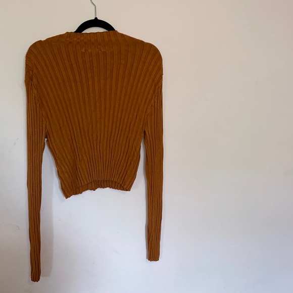 Forever 21 Plus Ribbed Long Sleeve Cropped Sweater - Picture 2 of 6